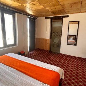 Peaceful Home Stay in Merak | Luxury Stay Near Pangong Lake, Ladakh